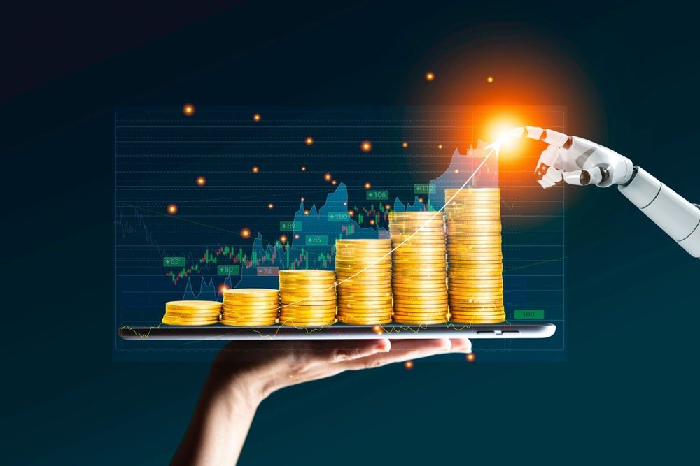Lloyds Hires AWS Executive as AI Lead