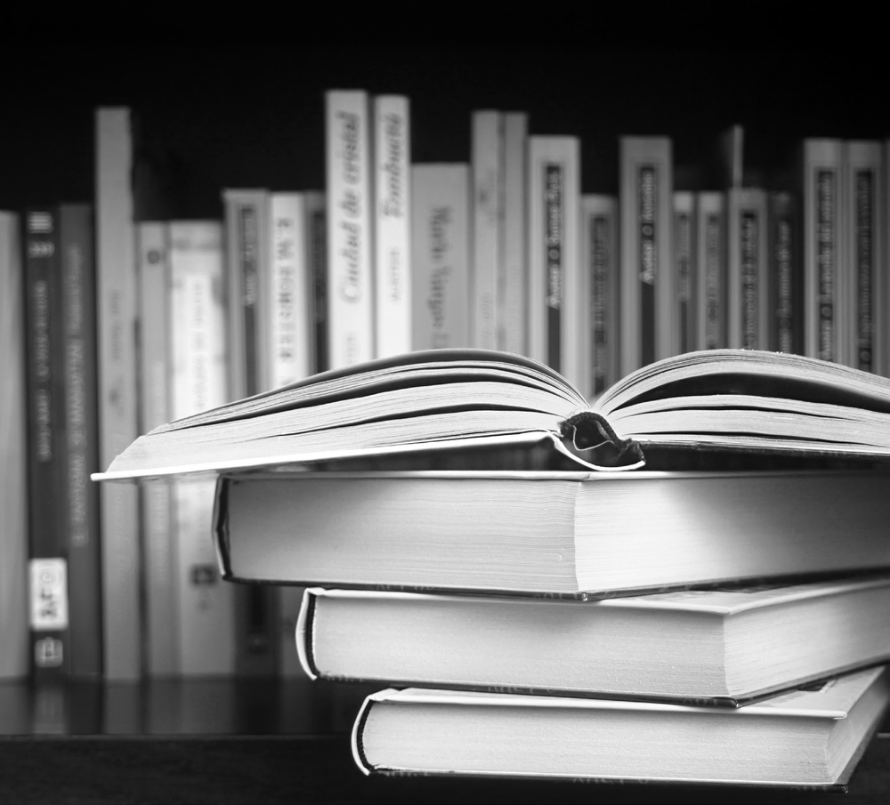 2021 Starling Bookshelf