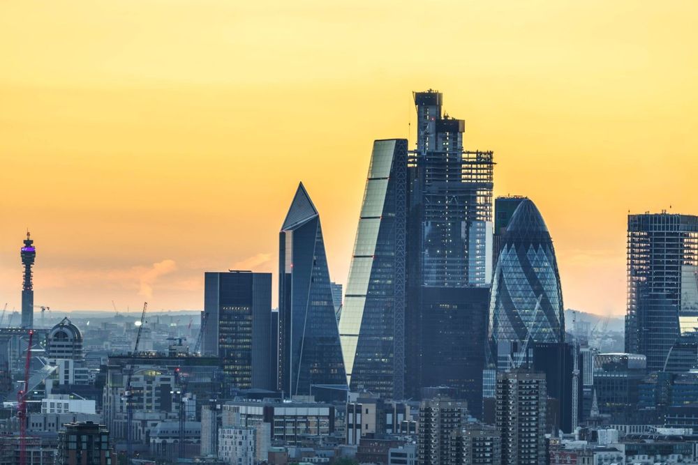 UK FCA Investigates Barclays Over AML Concerns