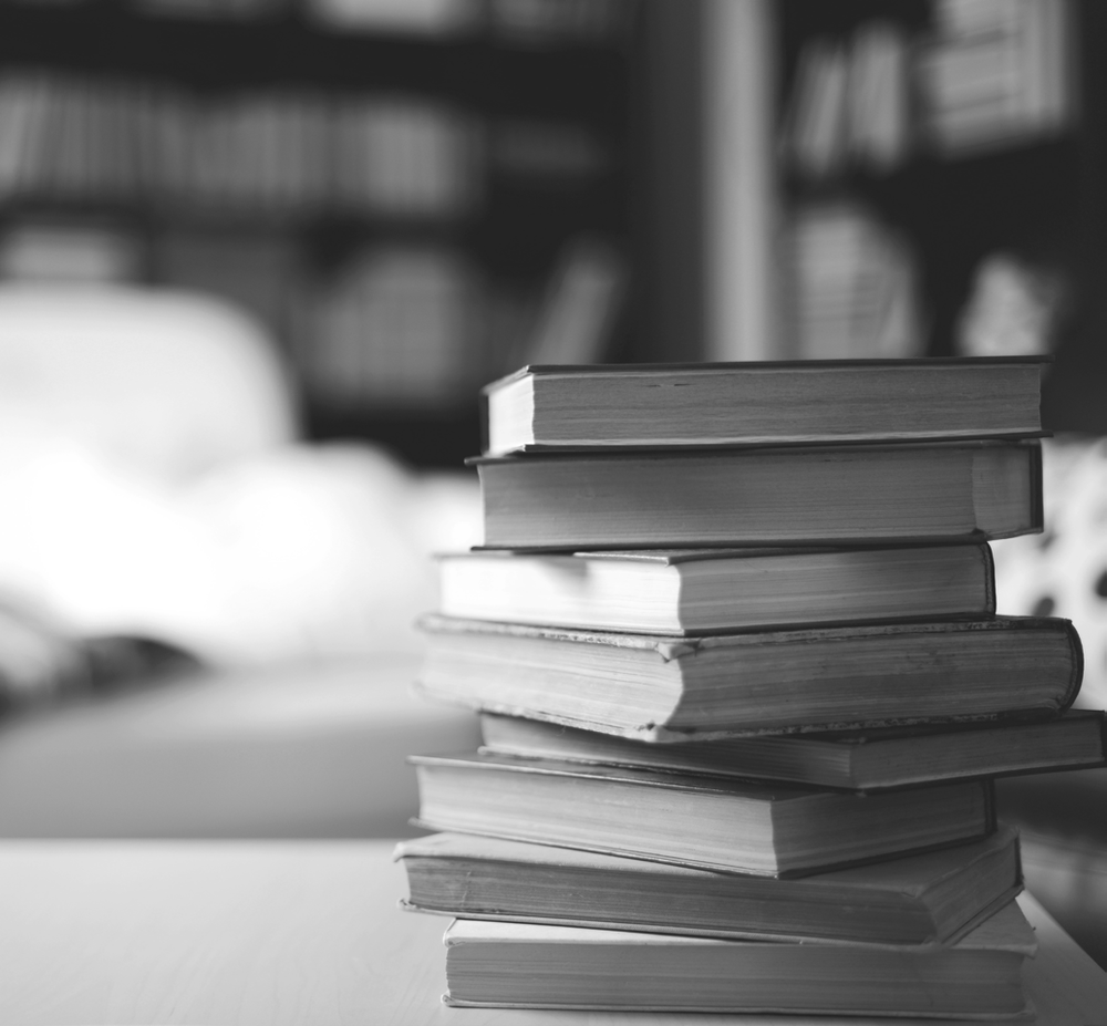 2020 Starling Bookshelf