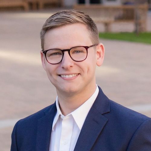 Picture of Adam Fine